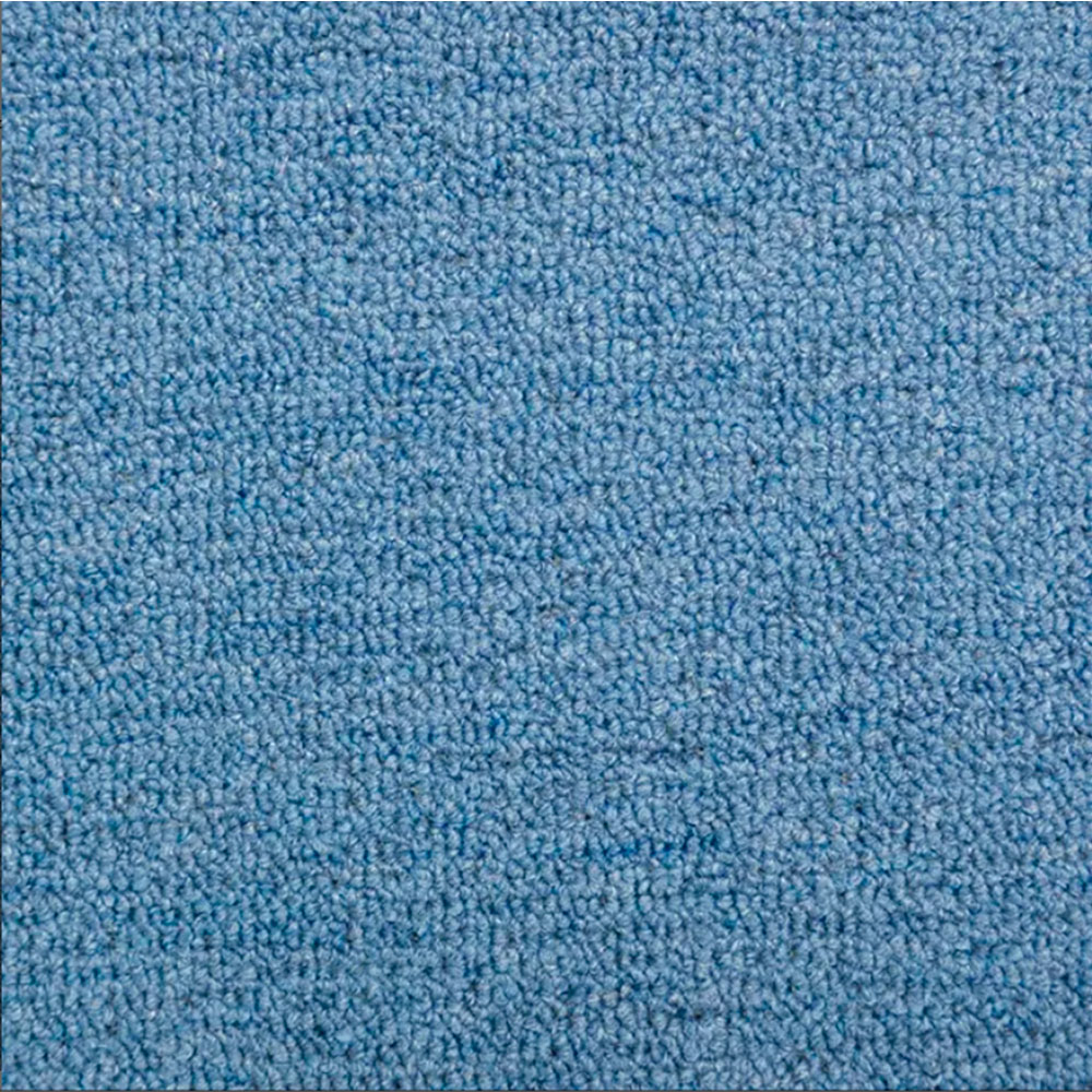 Alfombra en rollo traffic modelo sky blue marca Richmond Carpets