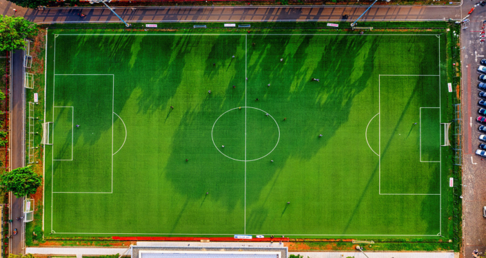 Pasto deportivo en cancha deportiva